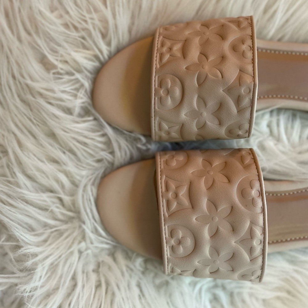 Nude Luxury Embossed Slide Sandals